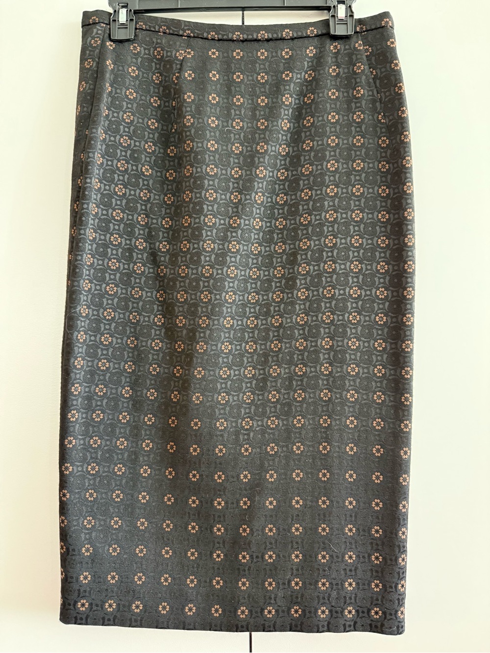 Max Mara Studio Charcoal w/Bronze Floral Accents A-Line Skirt _ Size 10